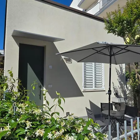 La Casina Di Luca Tatil Evi *